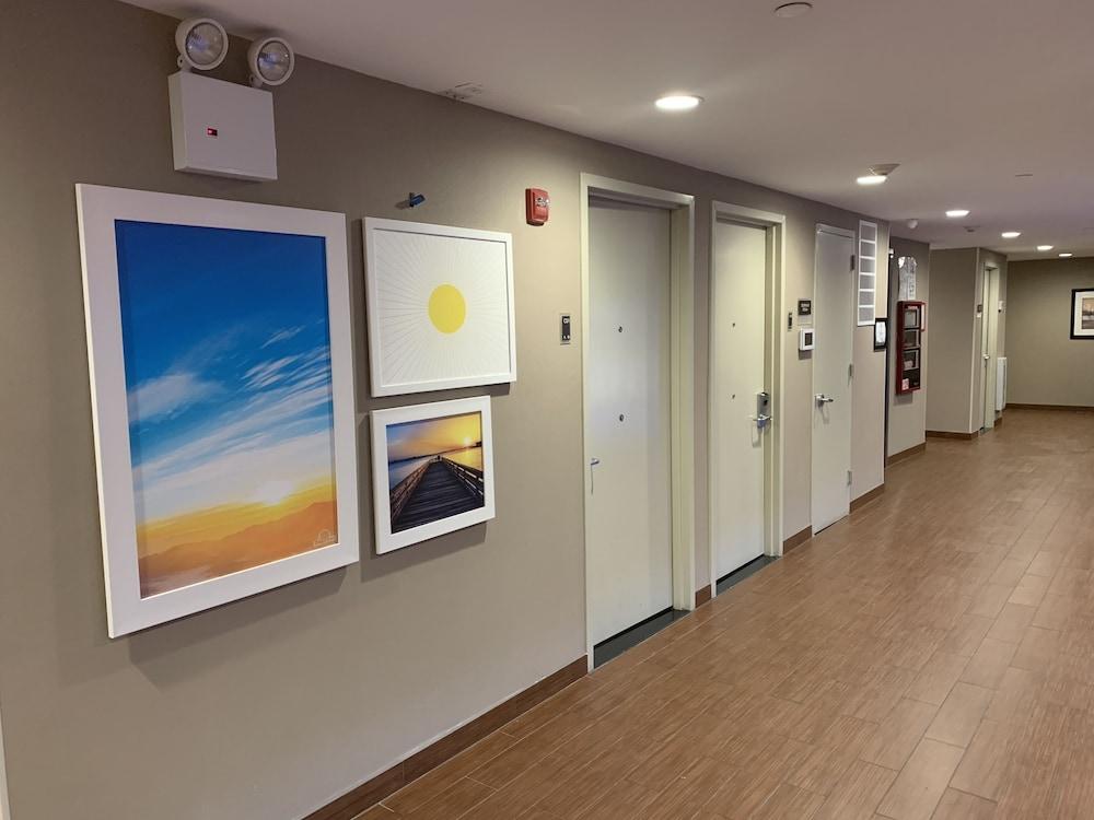 Days Inn By Wyndham Brooklyn Borough Park Нью-Йорк Экстерьер фото