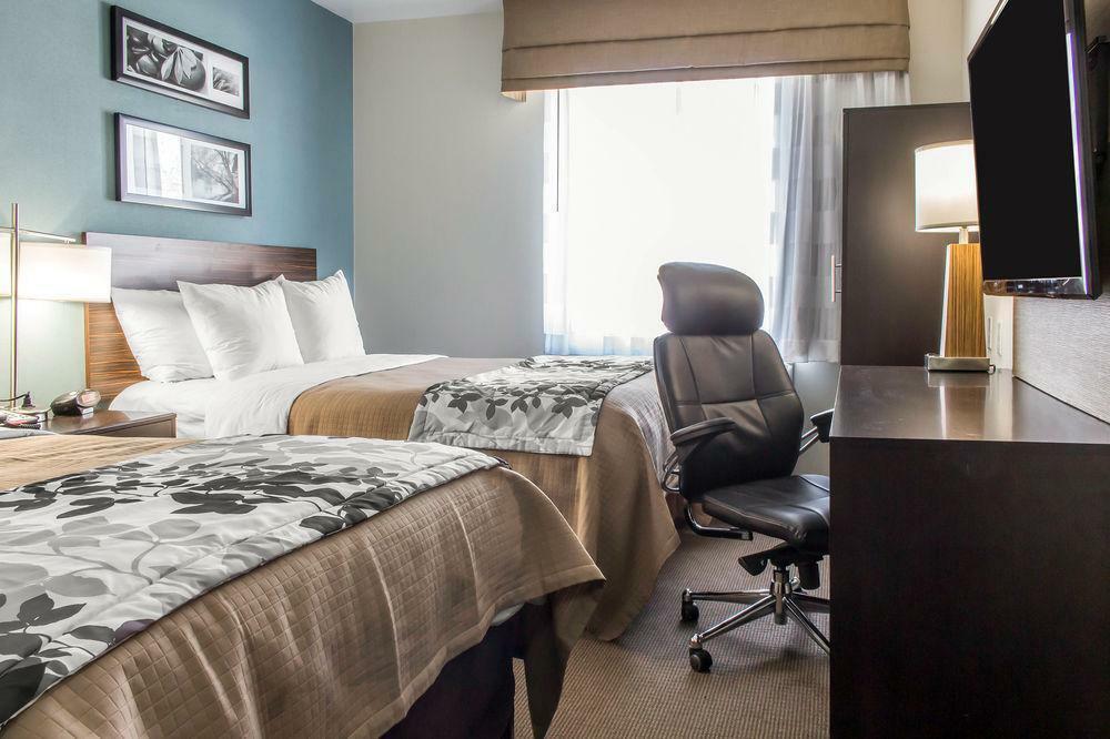 Days Inn By Wyndham Brooklyn Borough Park Нью-Йорк Экстерьер фото